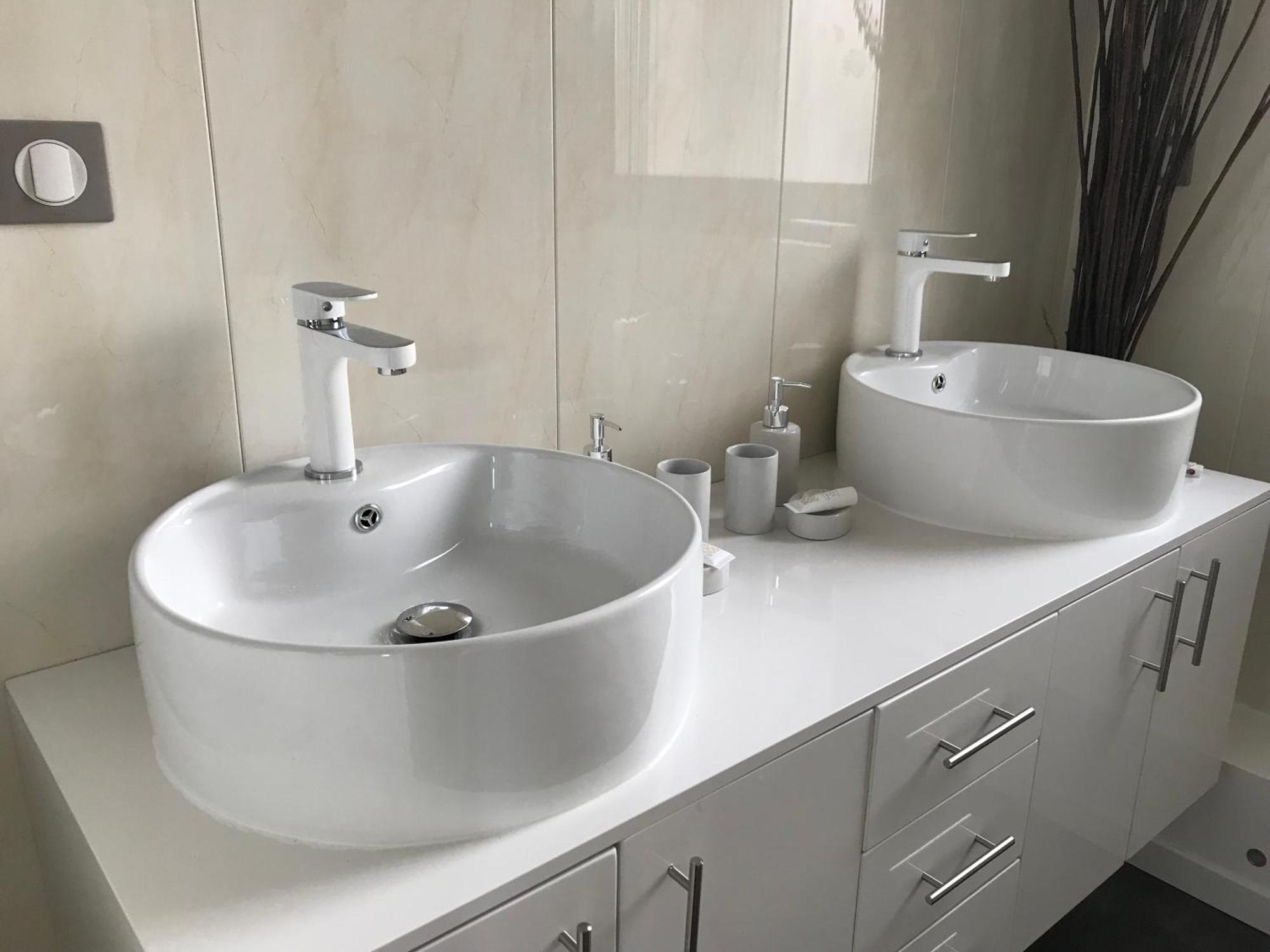 Maison D'Hotes Coeur D'Herault - Gite Et Chambres D'Hotes - Spa & Massages Péret Rom bilde